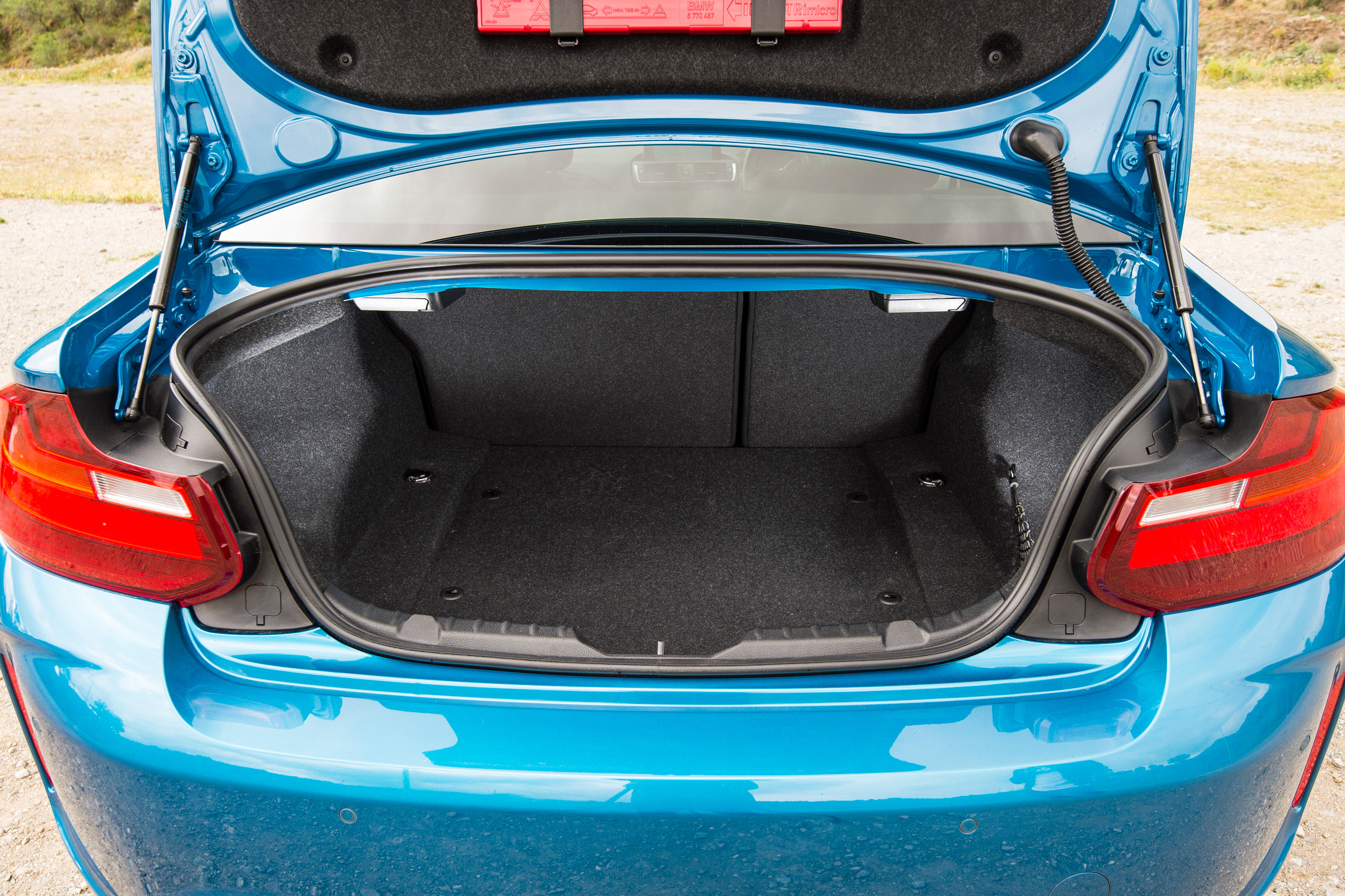 New BMW M2 Coupe UK - boot