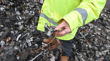Car recycling - Step 5: heavy media