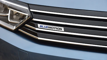 Volkswagen Passat - BlueMotion badge
