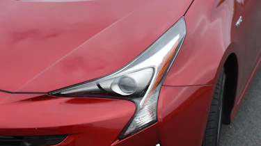 Toyota Prius - front detail
