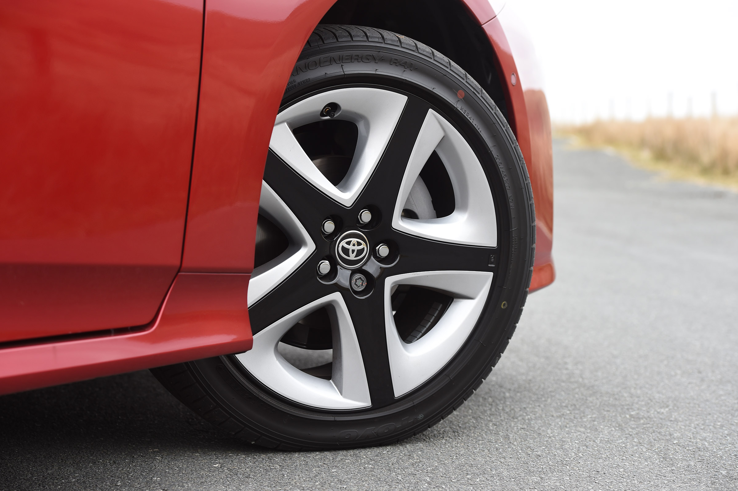 Toyota Prius - wheel detail