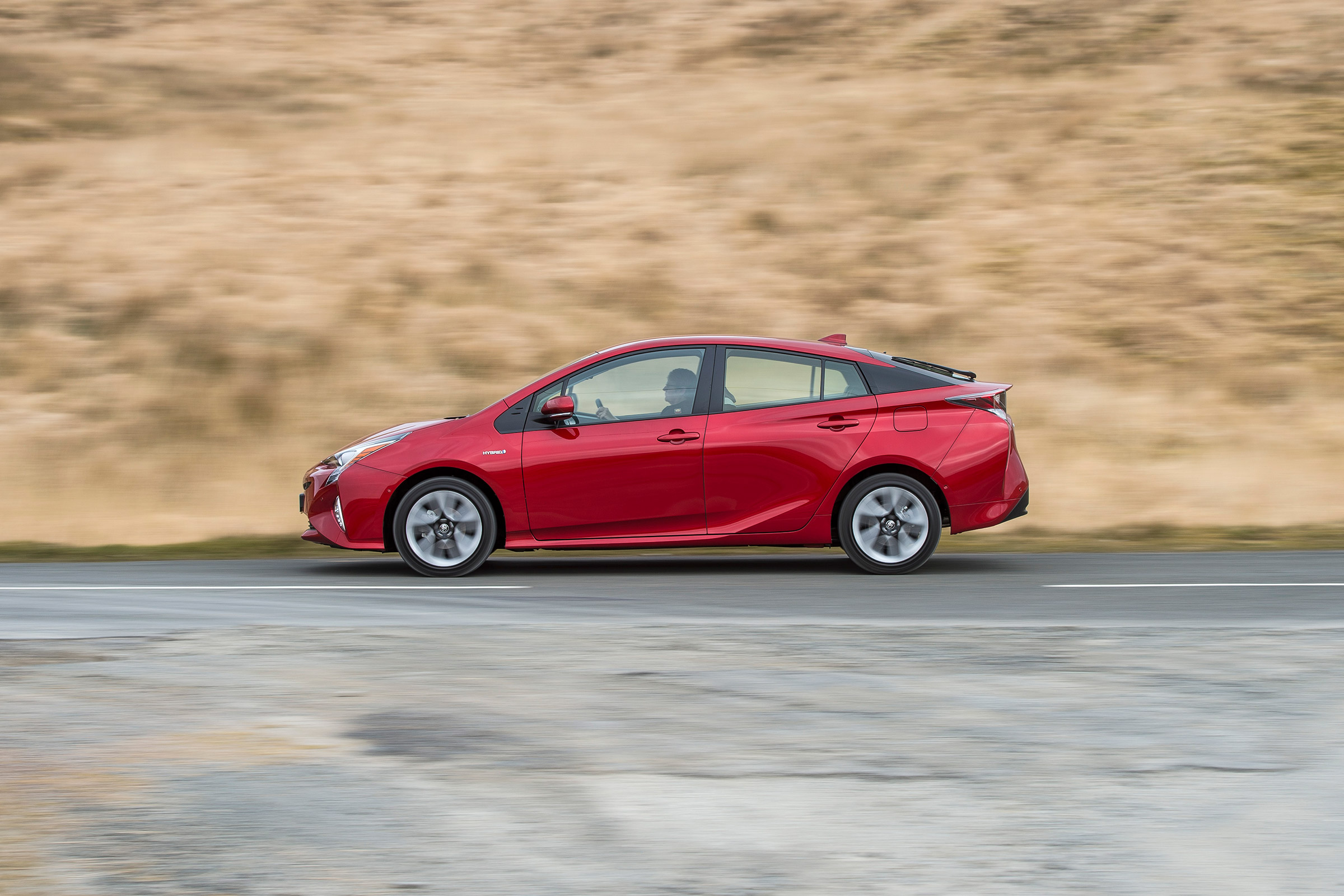 Toyota Prius - side