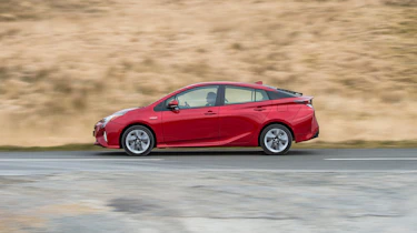 Toyota Prius - side