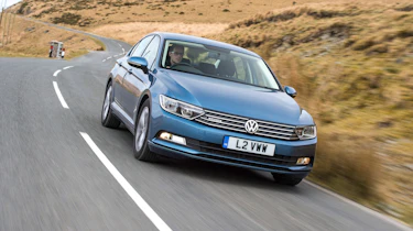 Volkswagen Passat - front panning