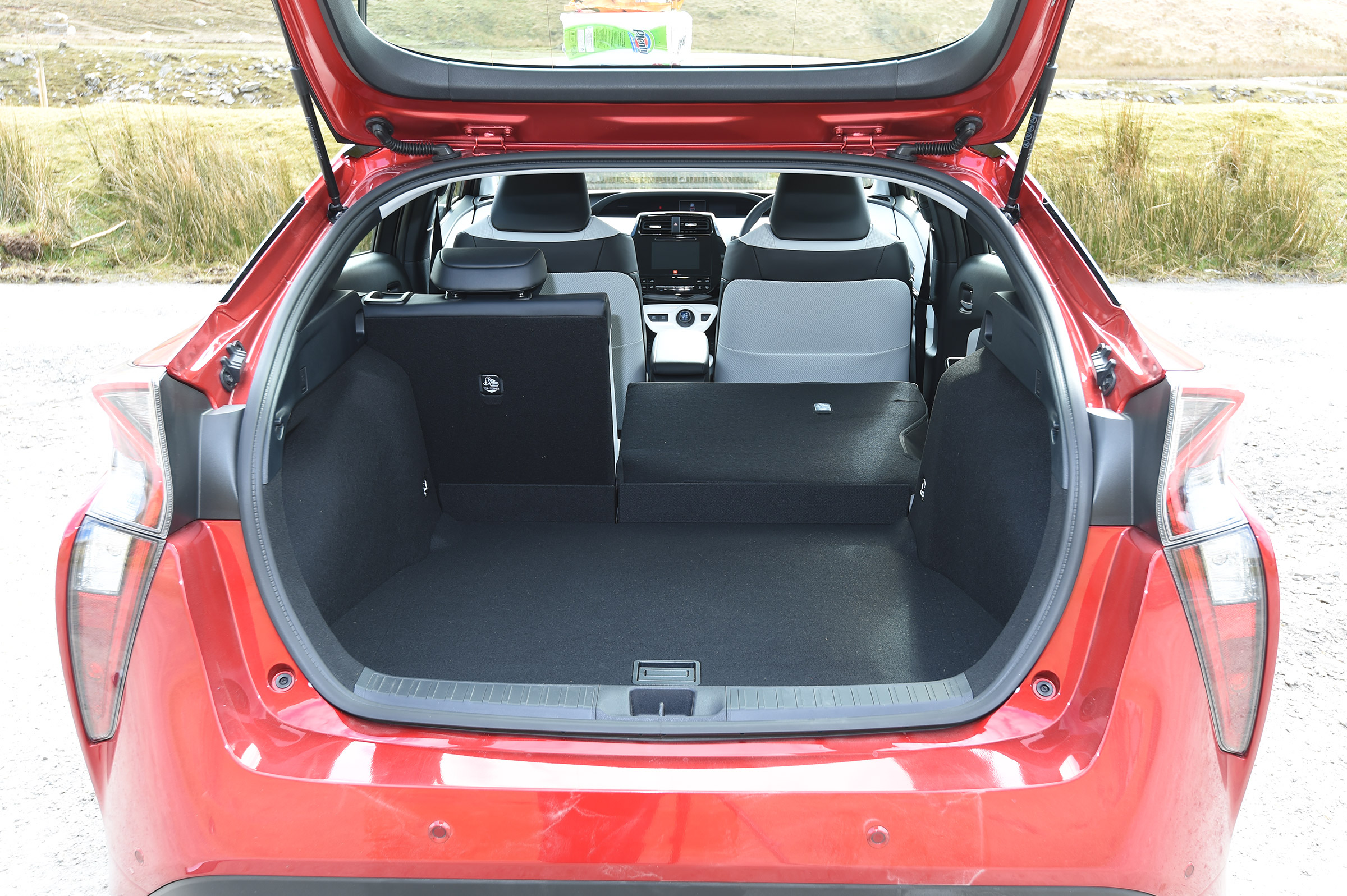 Toyota Prius - boot