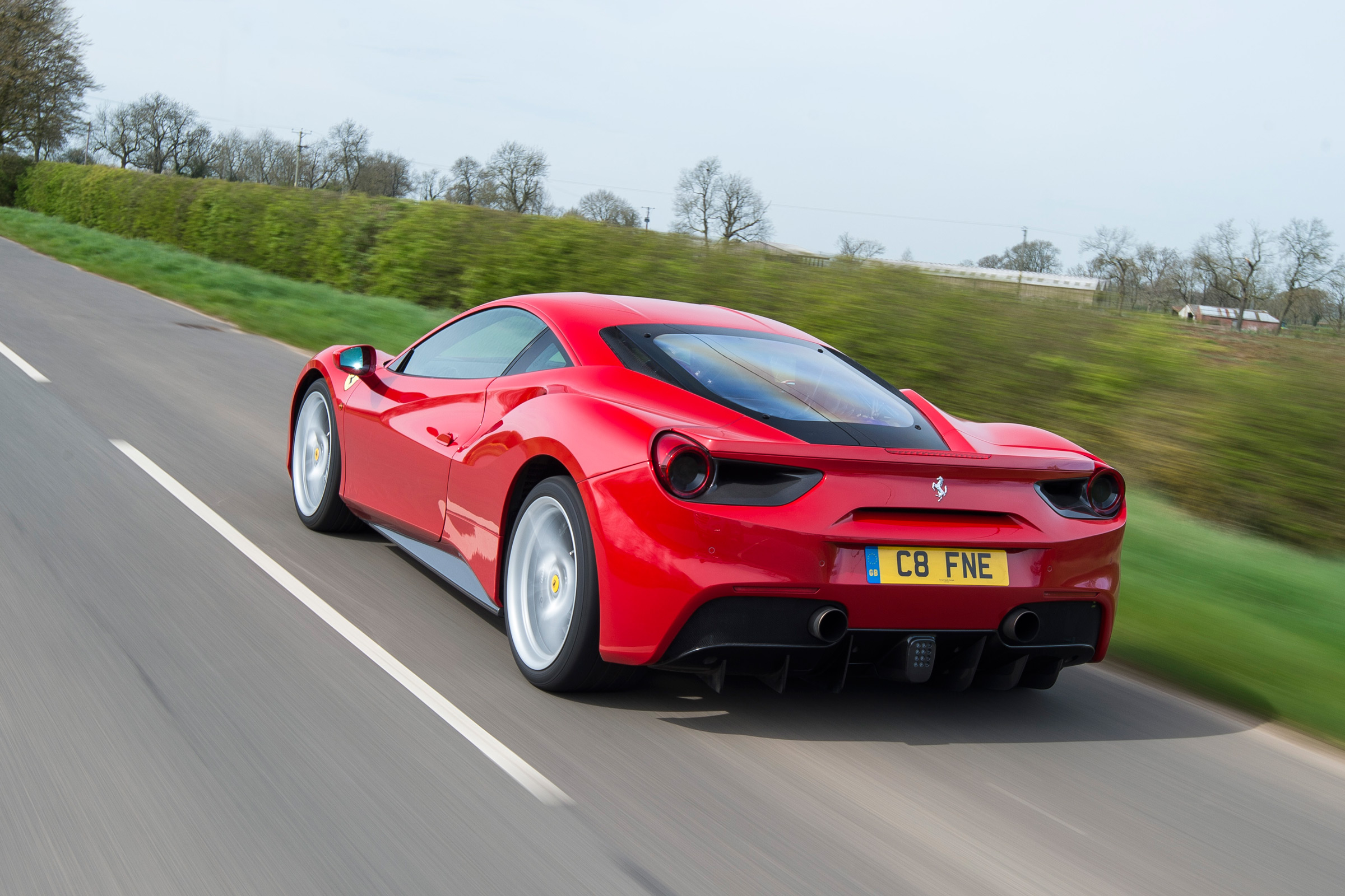 Ferrari 488 GTB 2016 - rear tracking