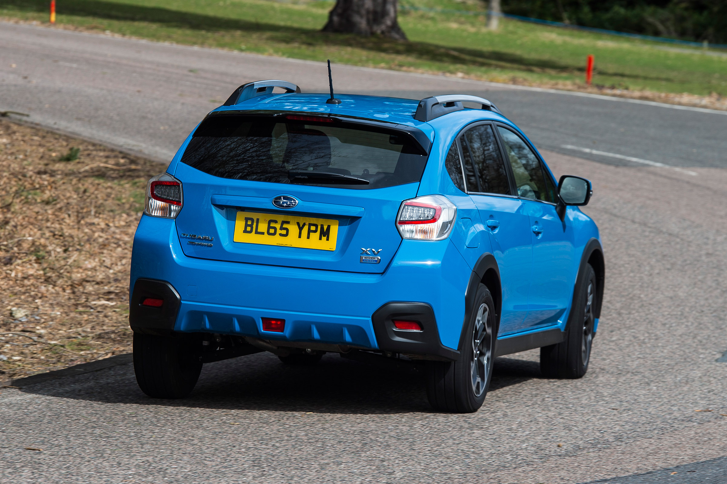 Subaru XV - rear cornering