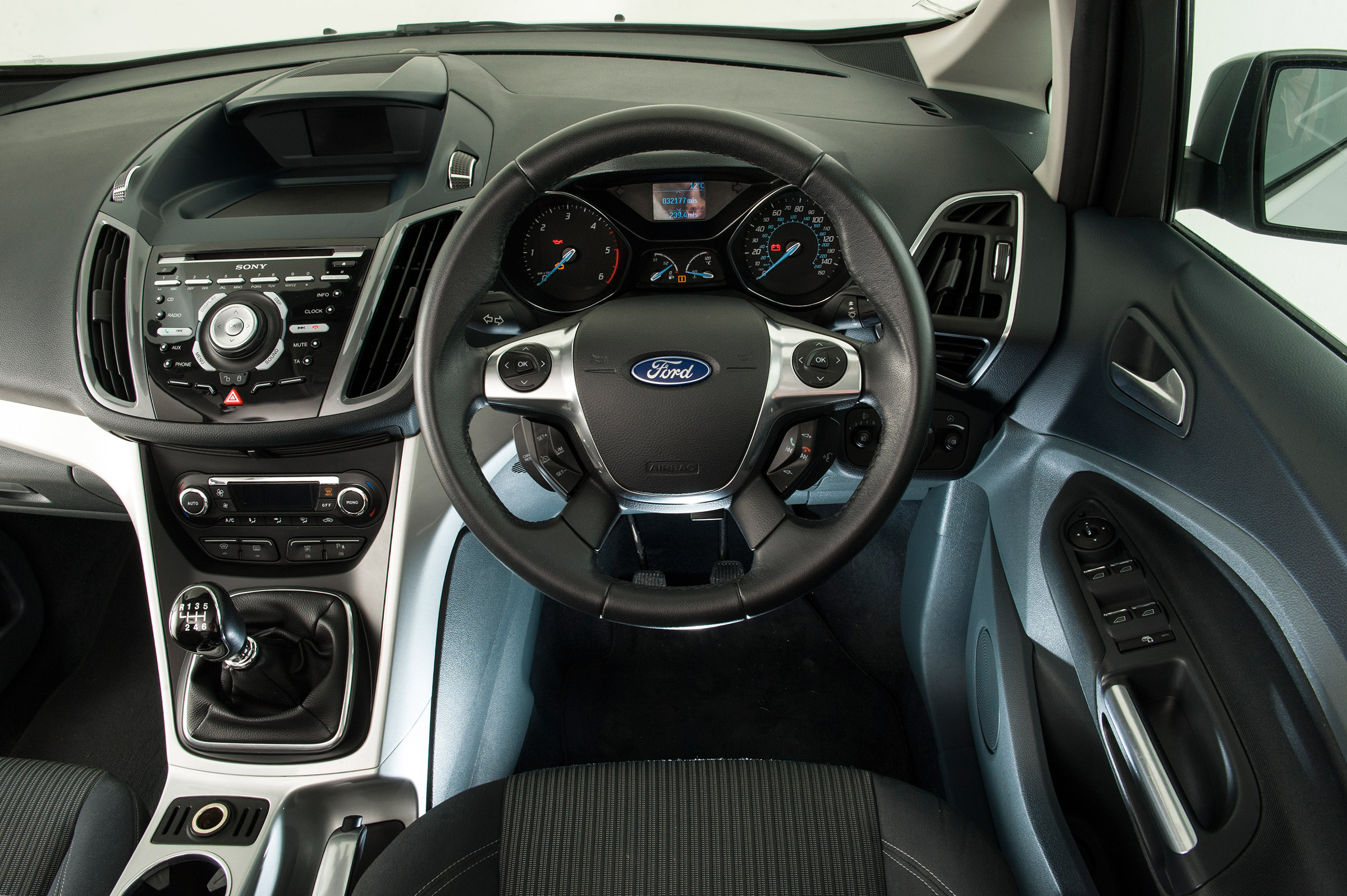 Ford C-MAX (used) - dash