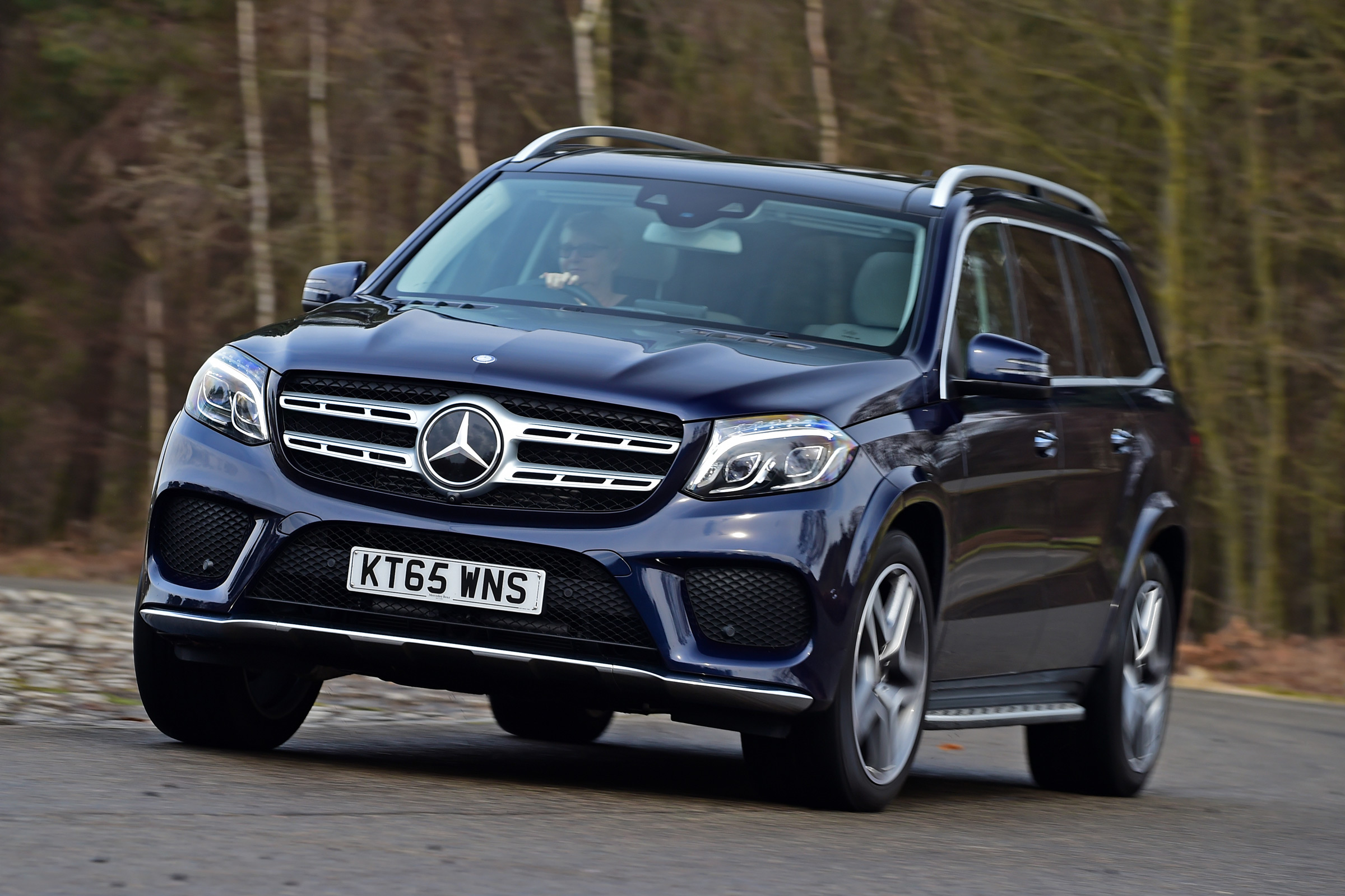Mercedes GLS 350d AMG 2016 - front cornering