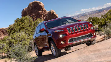 Jeep Cherokee Overland - front