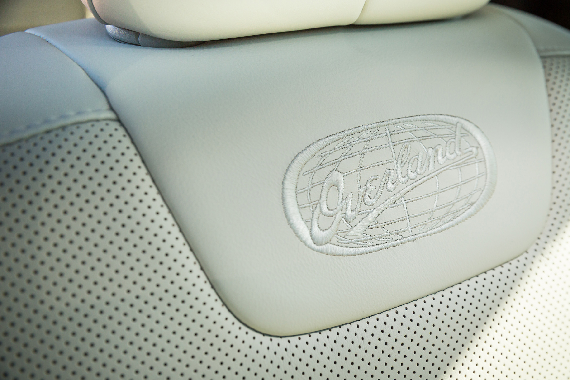 Jeep Cherokee Overland - seat
