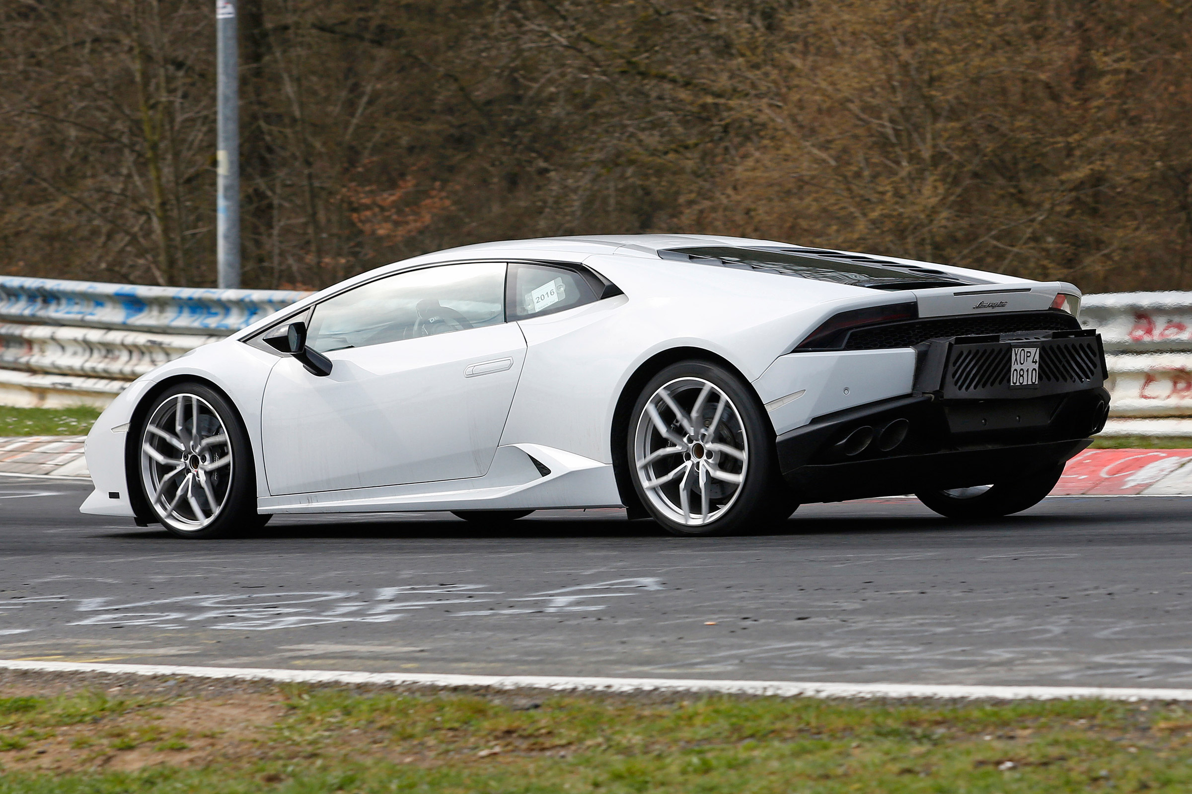 Lamborghini Huracan Superleggera spied 6
