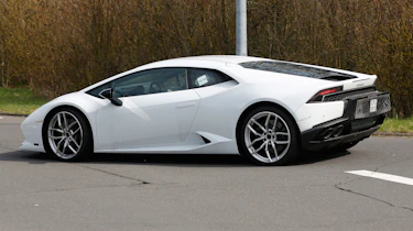Lamborghini Huracan Superleggera spied 11