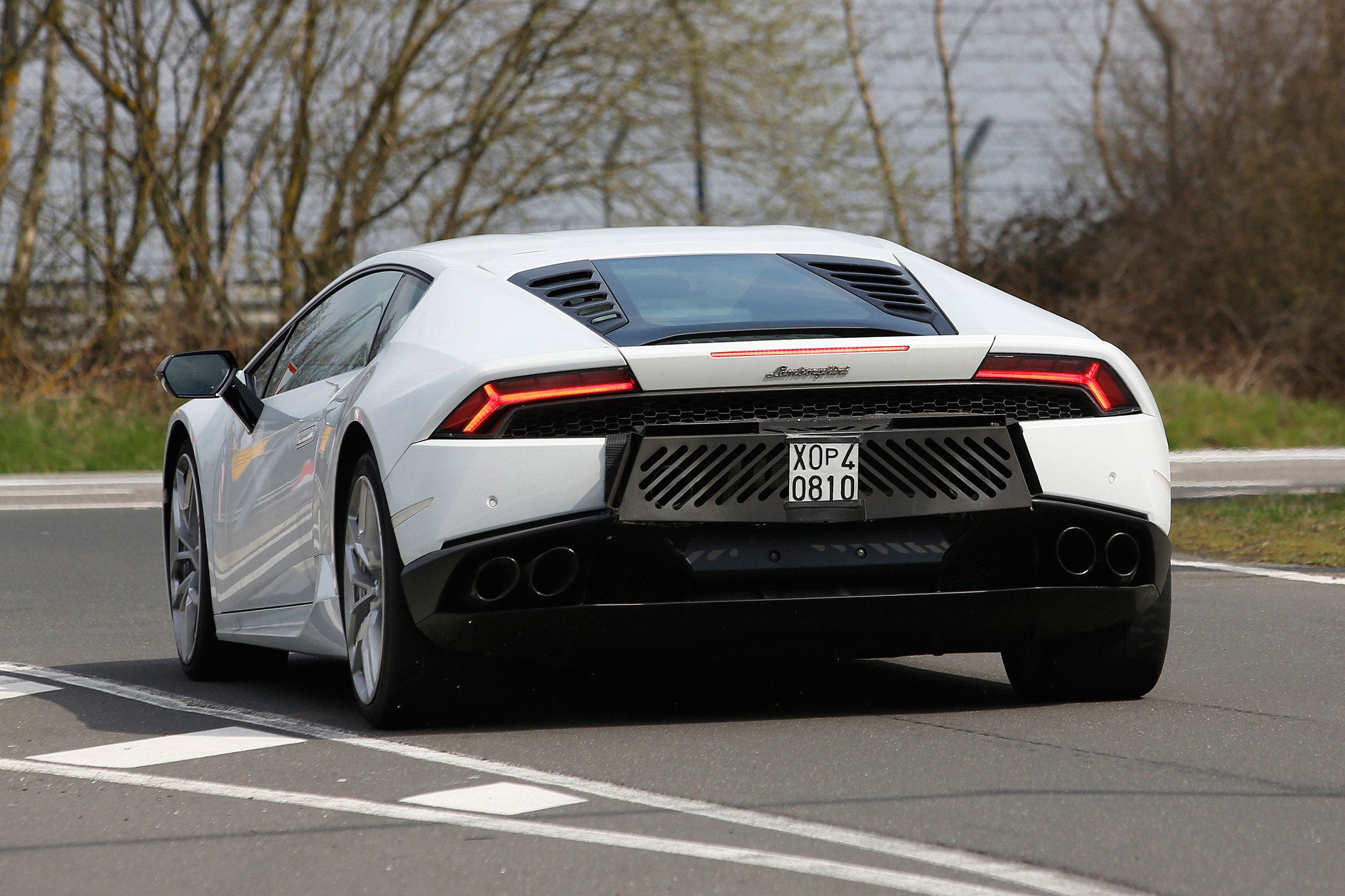 Lamborghini Huracan Superleggera spied 13