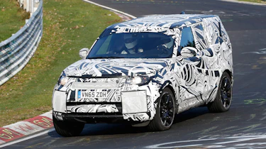 2017 Land Rover Discovery 'Ring front side