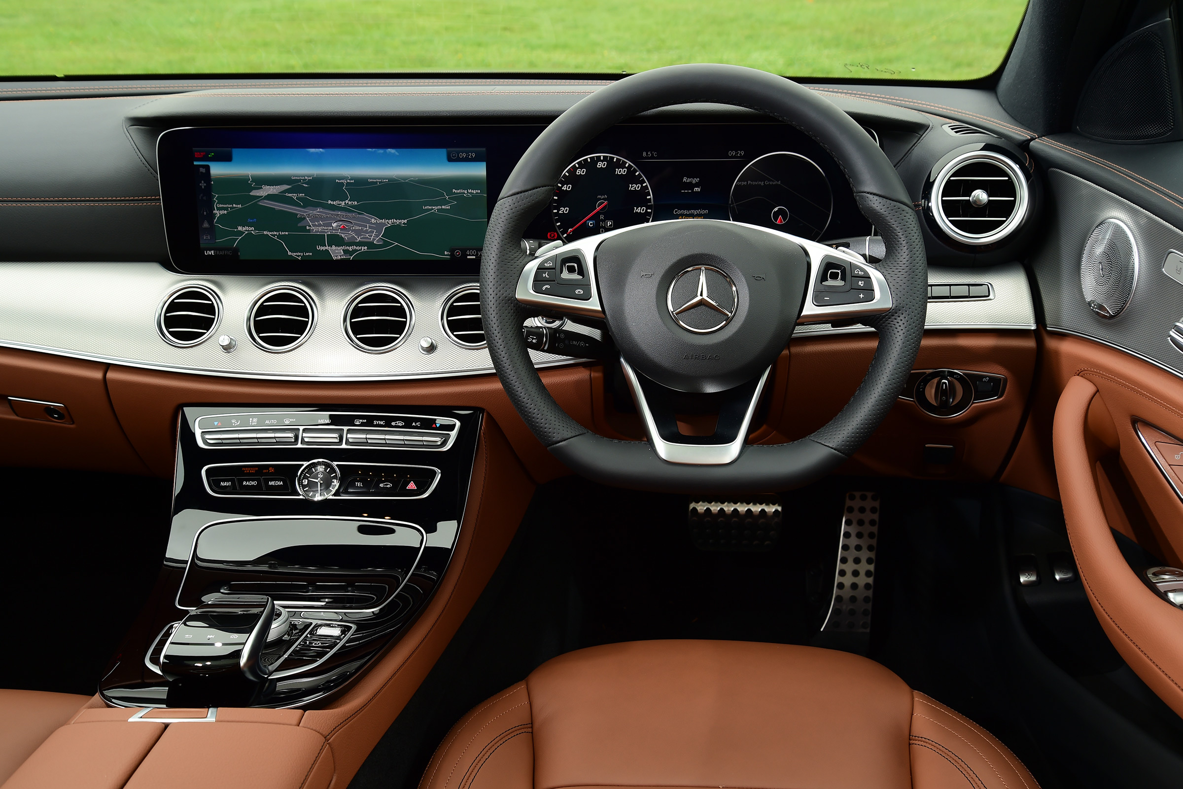 Mercedes E-Class 2016 - interior