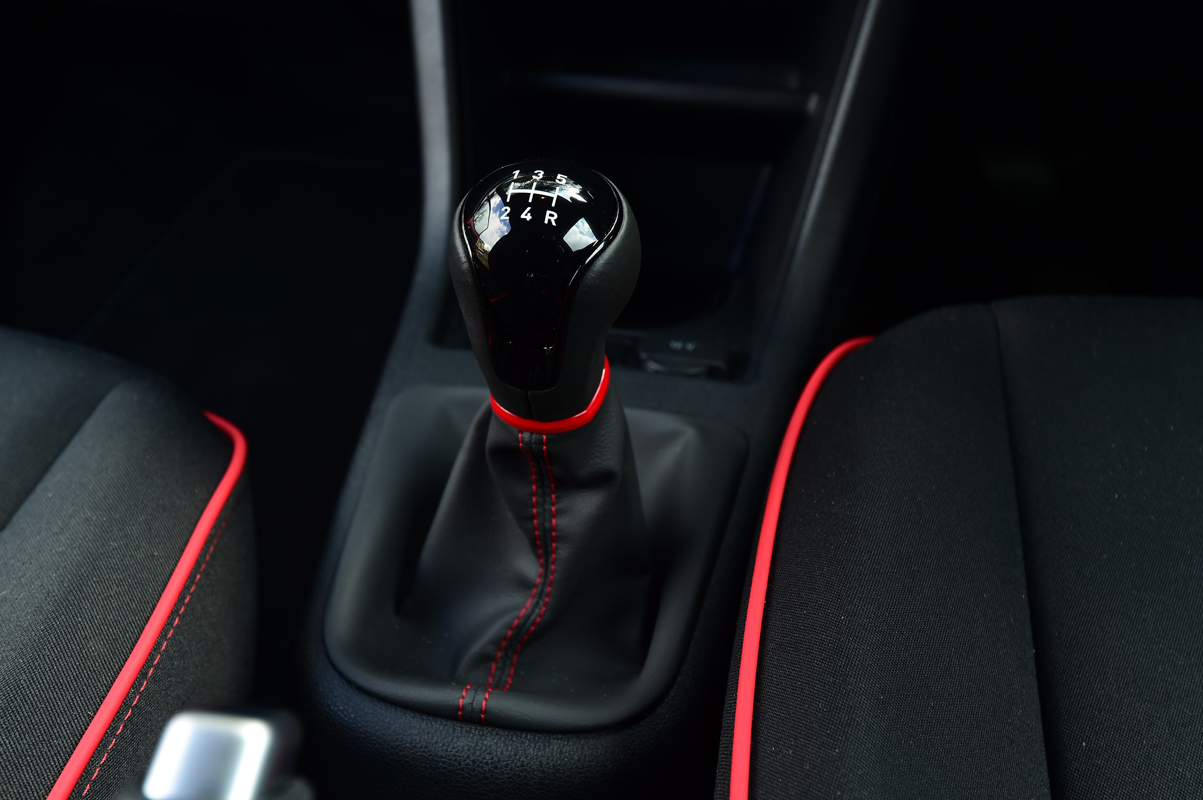 SEAT Mii FR Line - gear stick