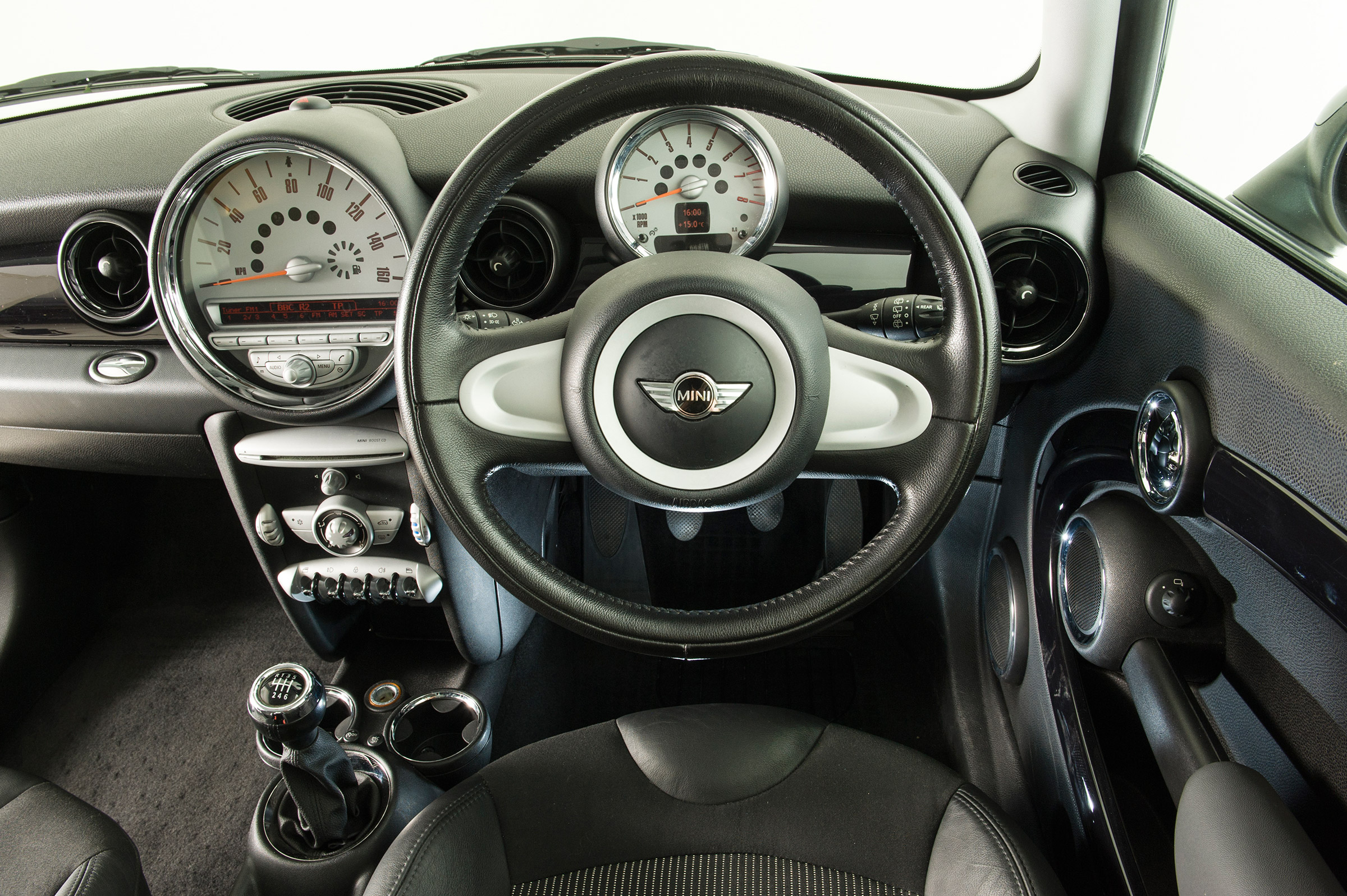 Used MINI Cooper - dash