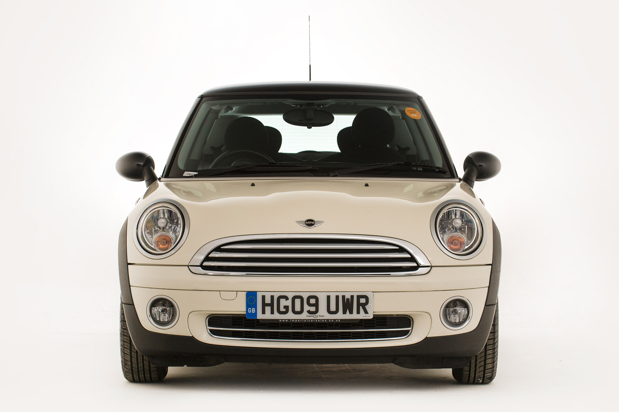 Used MINI Cooper - full front