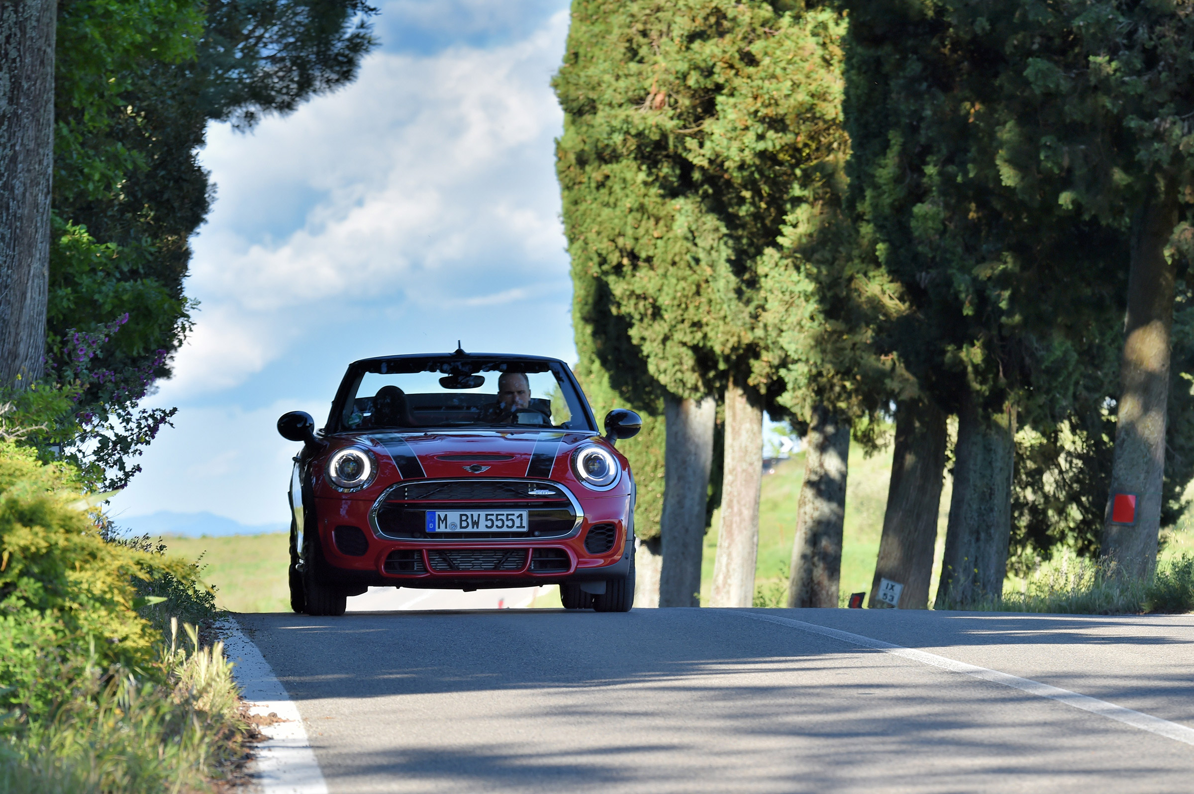 MINI JCW Convertible - front tracking