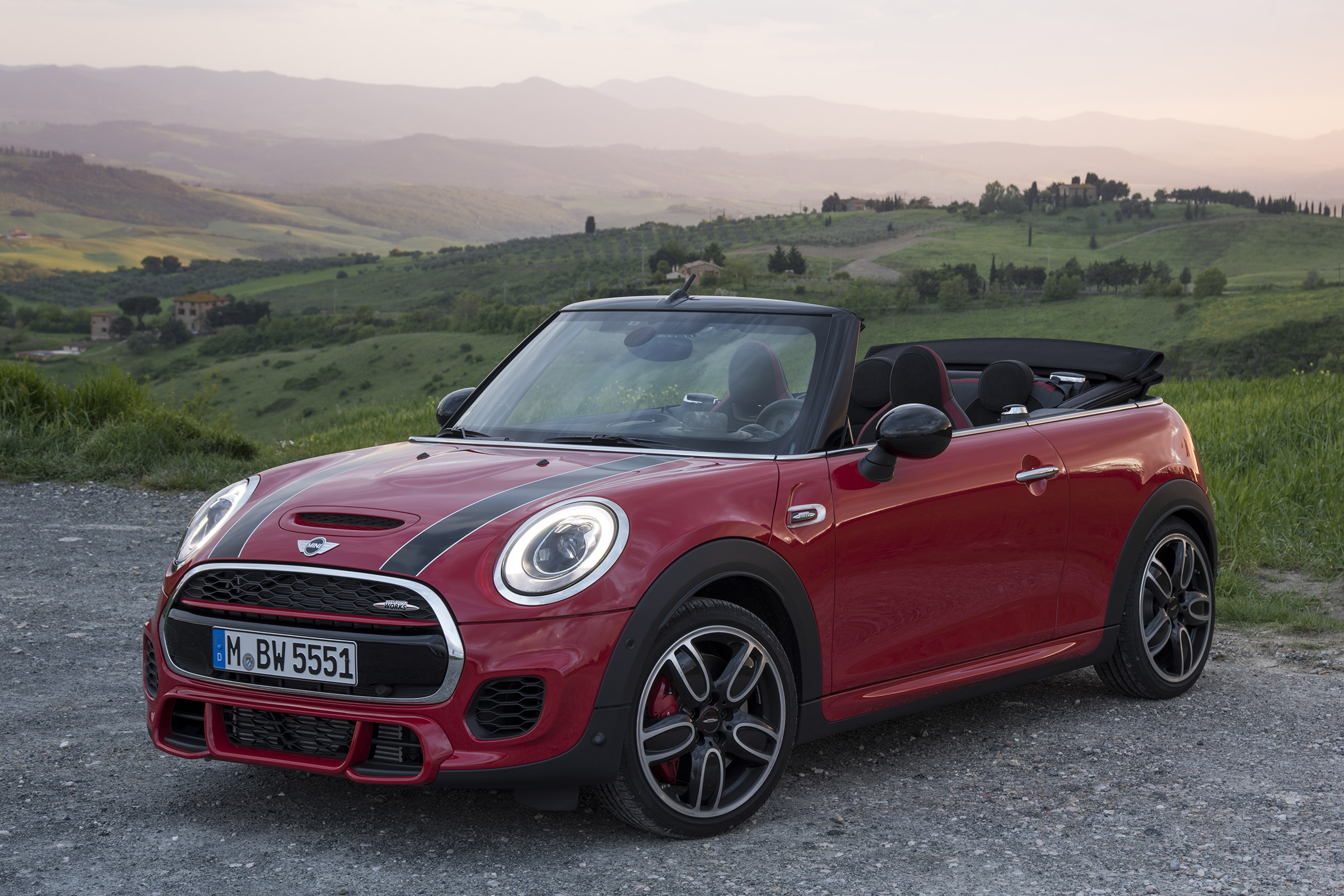 MINI JCW Convertible - front static