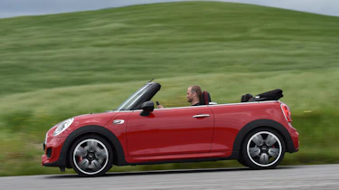 MINI JCW Convertible - side