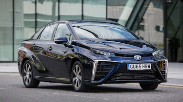 Toyota Mirai - front