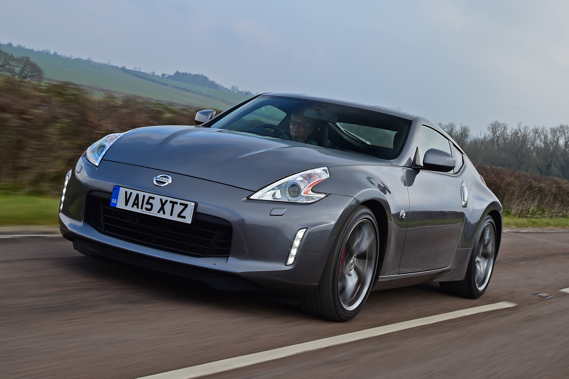Nissan 370Z - front