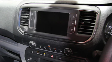 Citroen Dispatch CV Show - infotainment