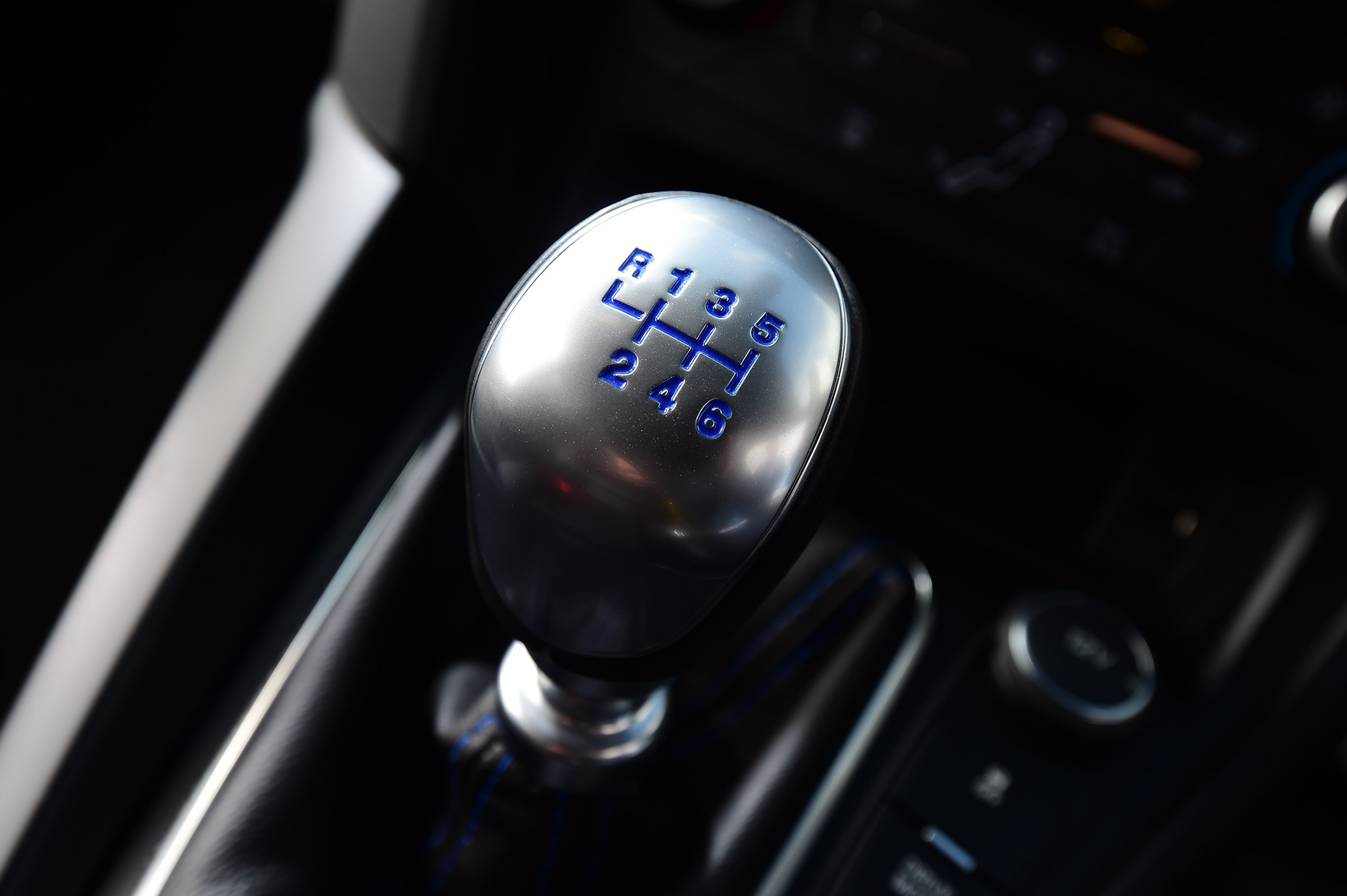 Ford Focus RS first UK drive - gearbox