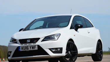 SEAT Ibiza Cupra 2016 - front quarter