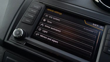 SEAT Ibiza Cupra 2016 - screen