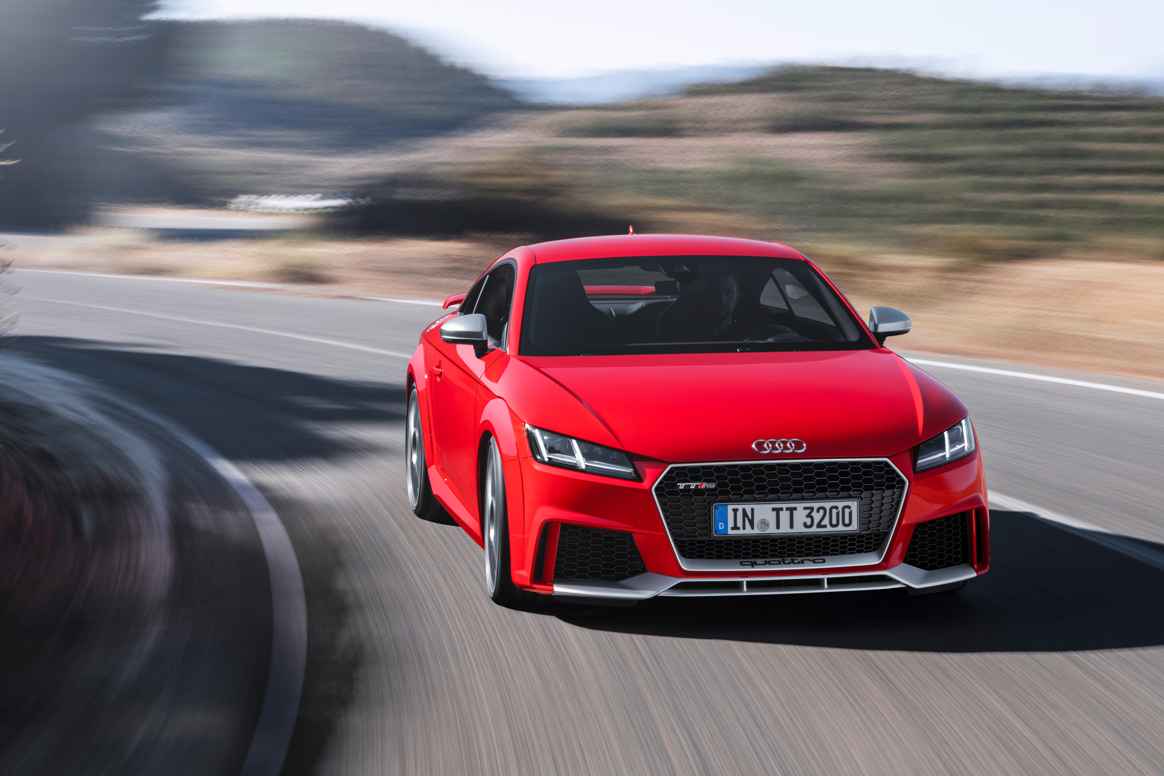 Audi TTRS 2016 - coupe front cornering