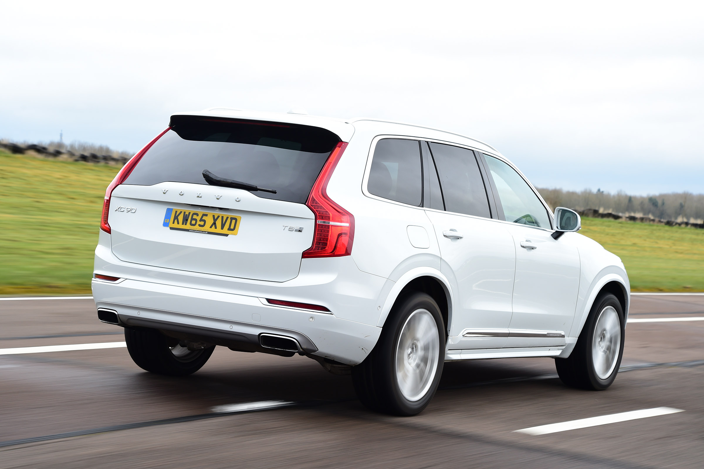 Volvo XC90 - rear