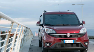 Fiat Doblo - head on