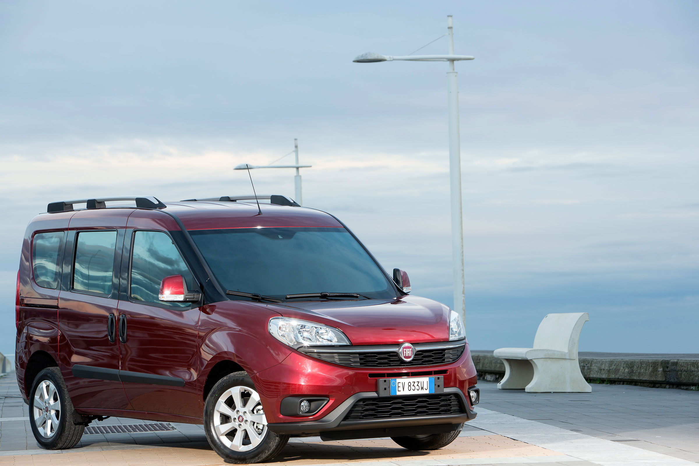 Fiat Doblo  - front
