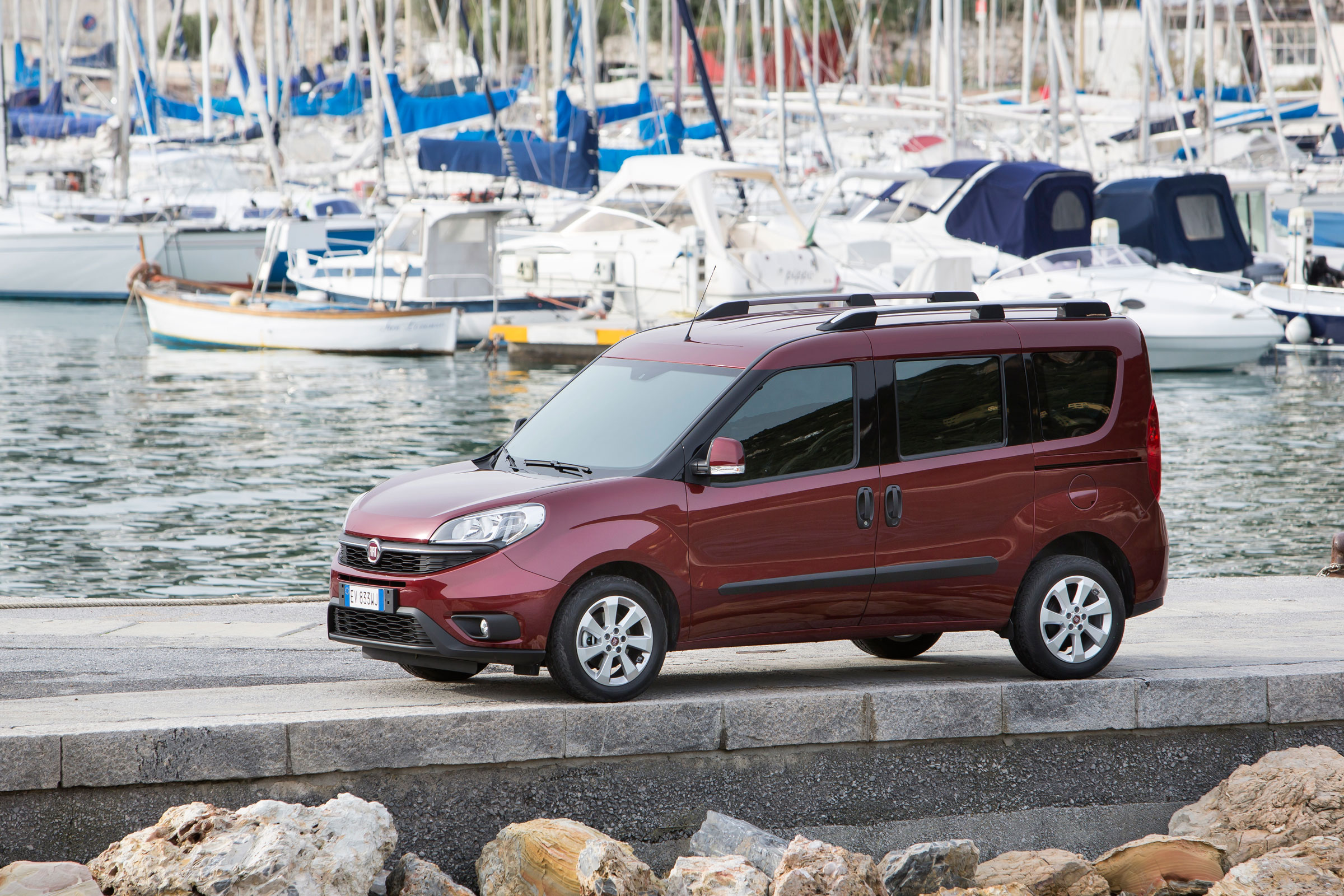 Fiat Doblo 2015 - static