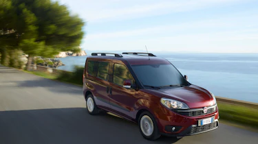 Fiat Doblo 2015 - tracking side