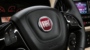 Fiat Doblo 2015 - steering wheel