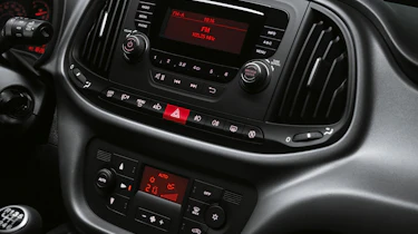 Fiat Doblo 2015 - interior