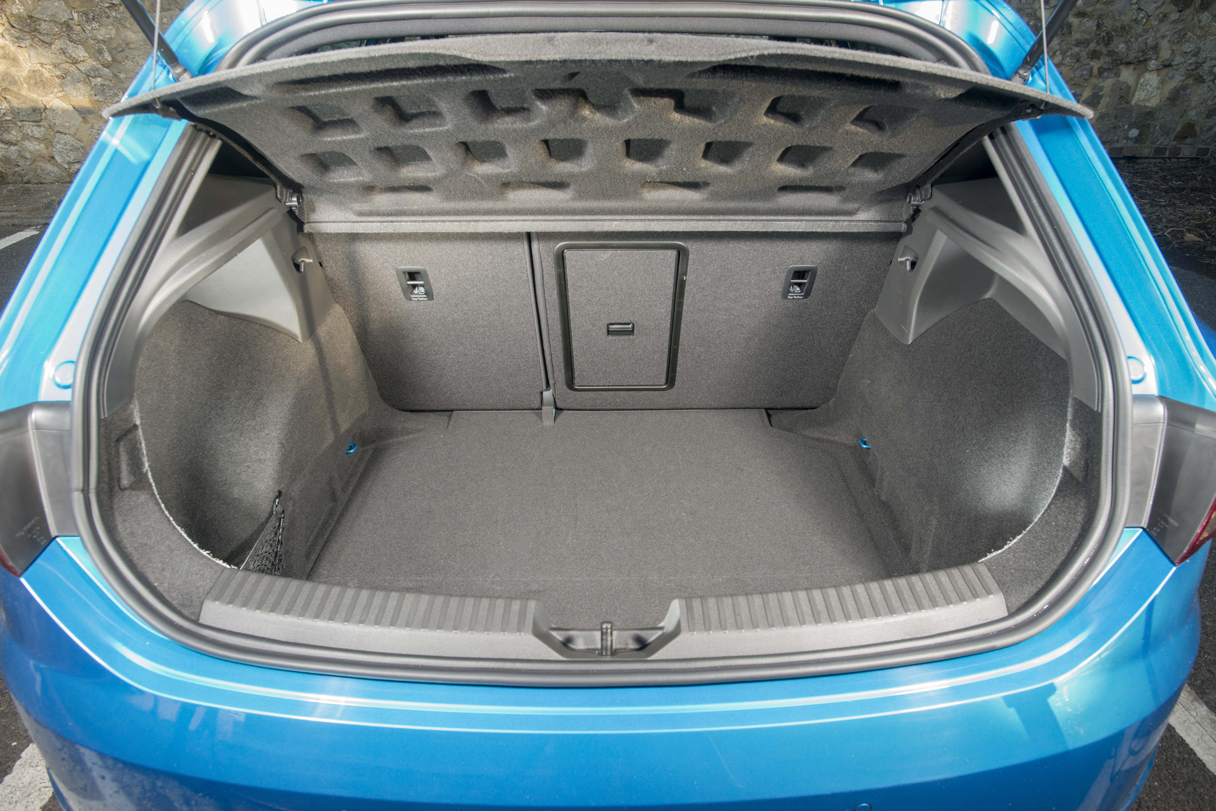 SEAT Leon Cupra 290 2016 UK - boot