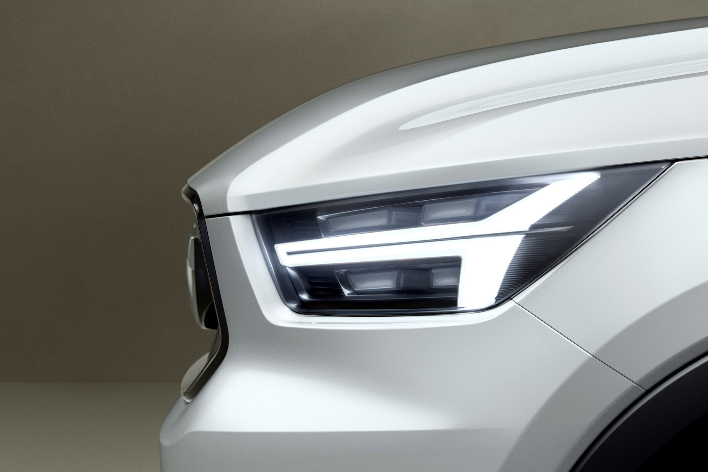 Volvo 40.1 Concept (Volvo XC40) - front light detail