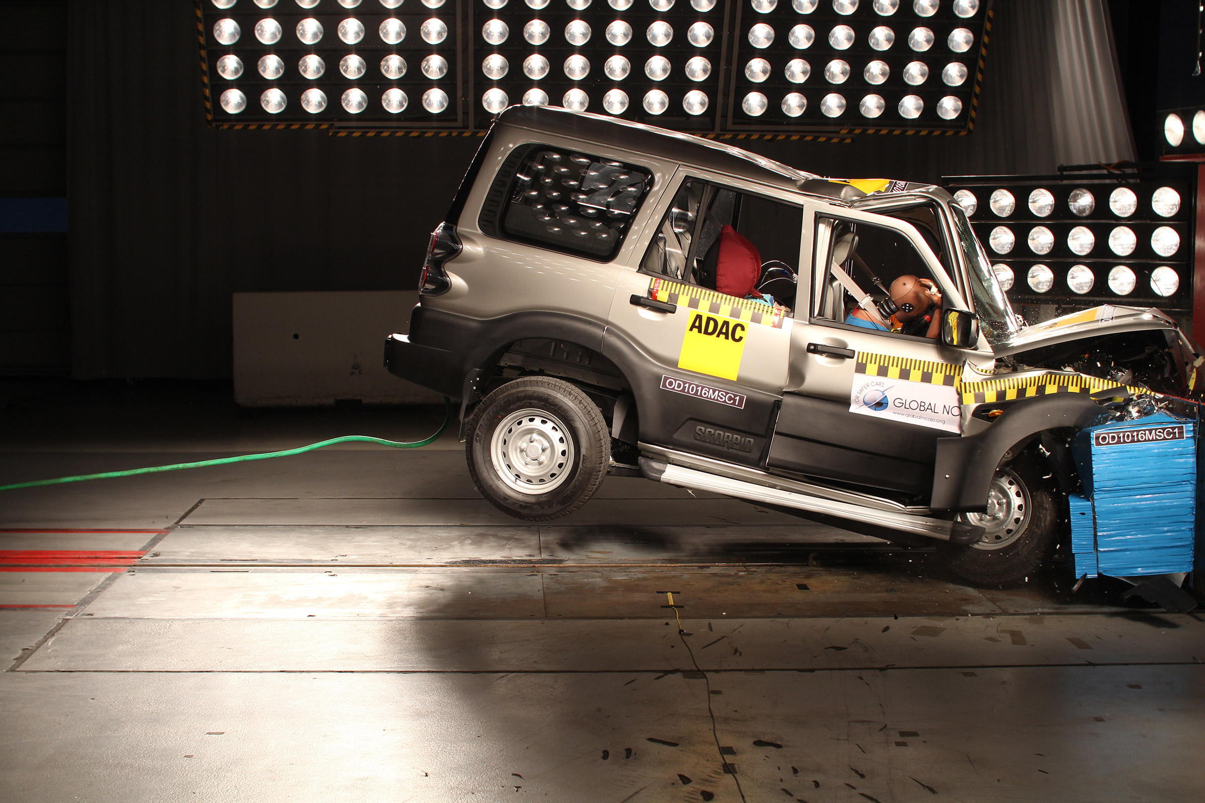 Mahindra Scorpio crash test