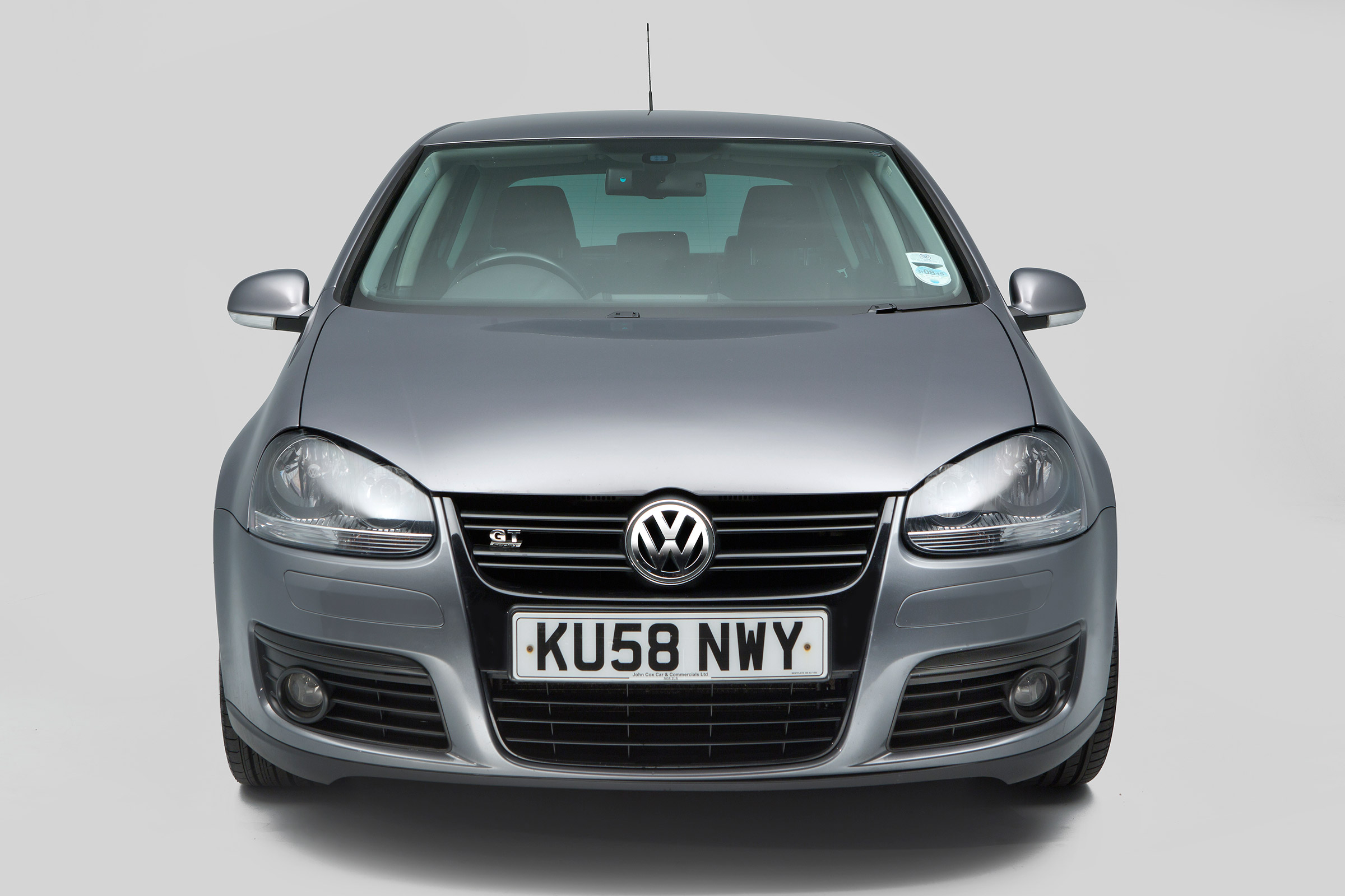 Volkswagen Golf Mk5 (used) - full front