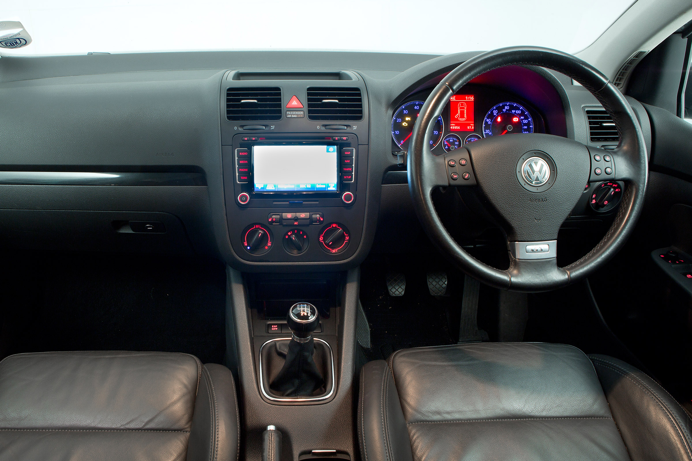 Volkswagen Golf Mk5 (used) - dash