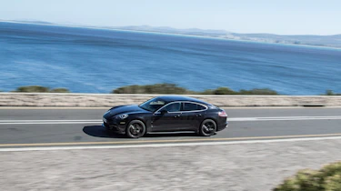 Porsche Panamera ride - side panning