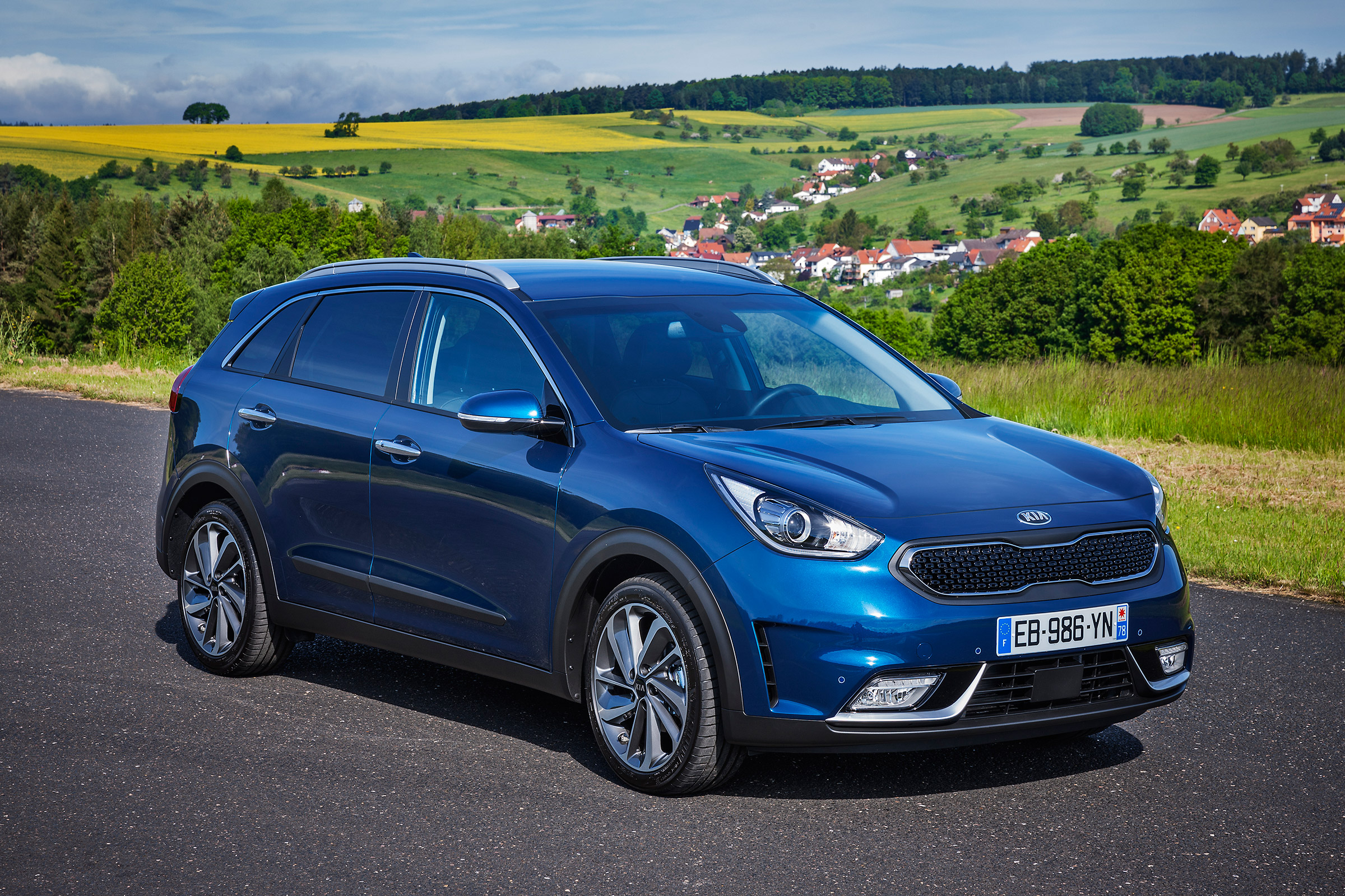 Kia Niro - front/side static