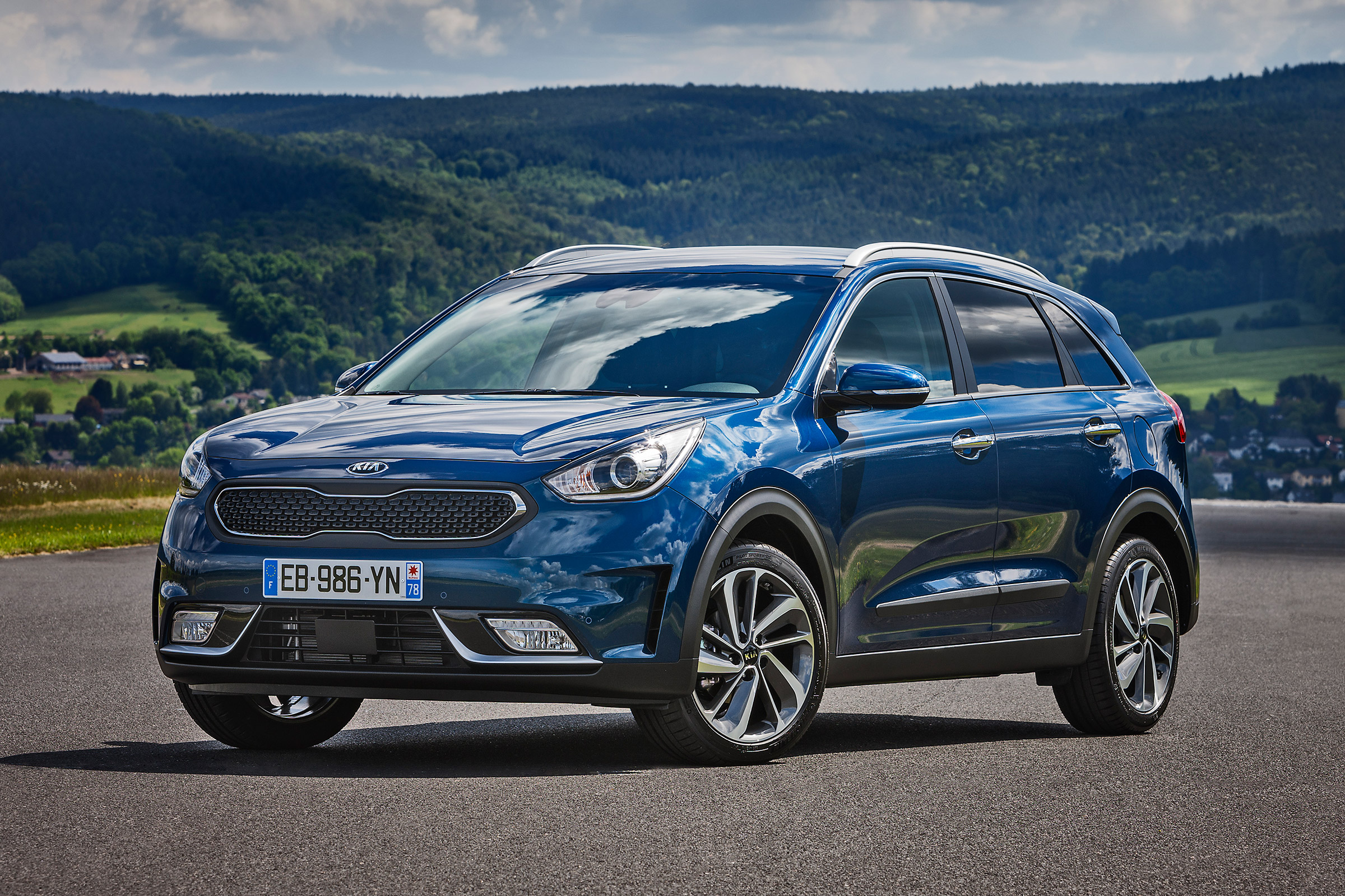 Kia Niro - front static