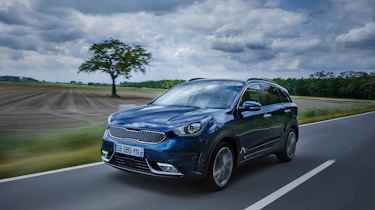 Kia Niro - front action