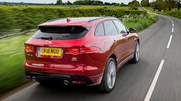 Jaguar F-Pace 3.0d V6 S - rear